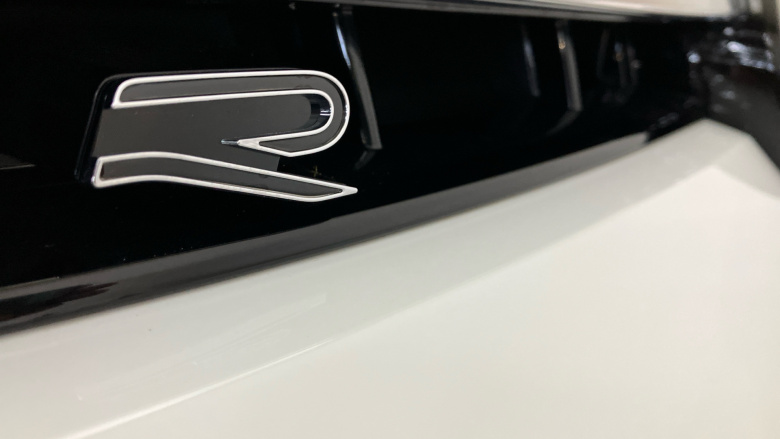 Volkswagen Passat 1.5 eTSI R-Line 5dr DSG Petrol Estate